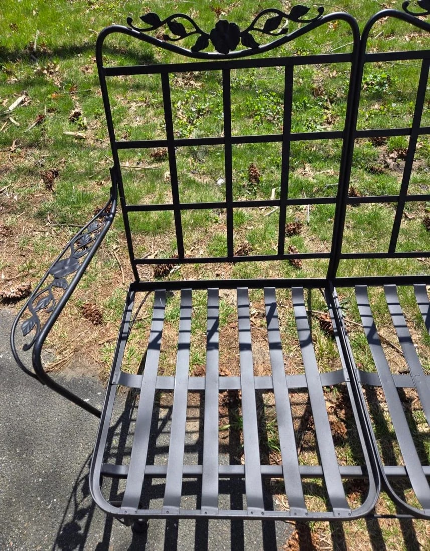 Vintage Woodard Wrought Iron Outdoor Patio Furniture - 5