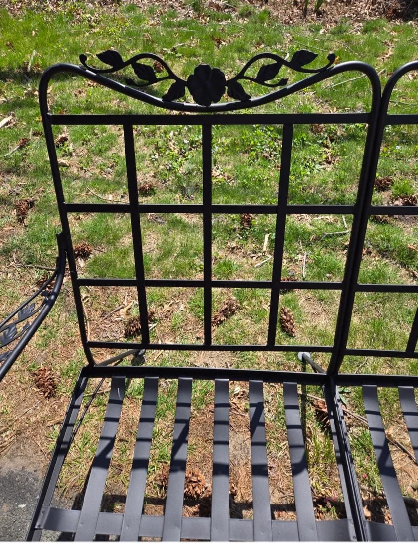 Vintage Woodard Wrought Iron Outdoor Patio Furniture - 8
