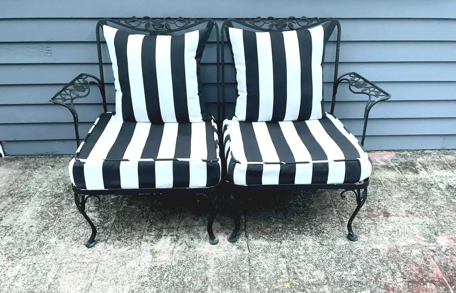 Vintage Woodard Outdoor Sofa Loveseat - 2
