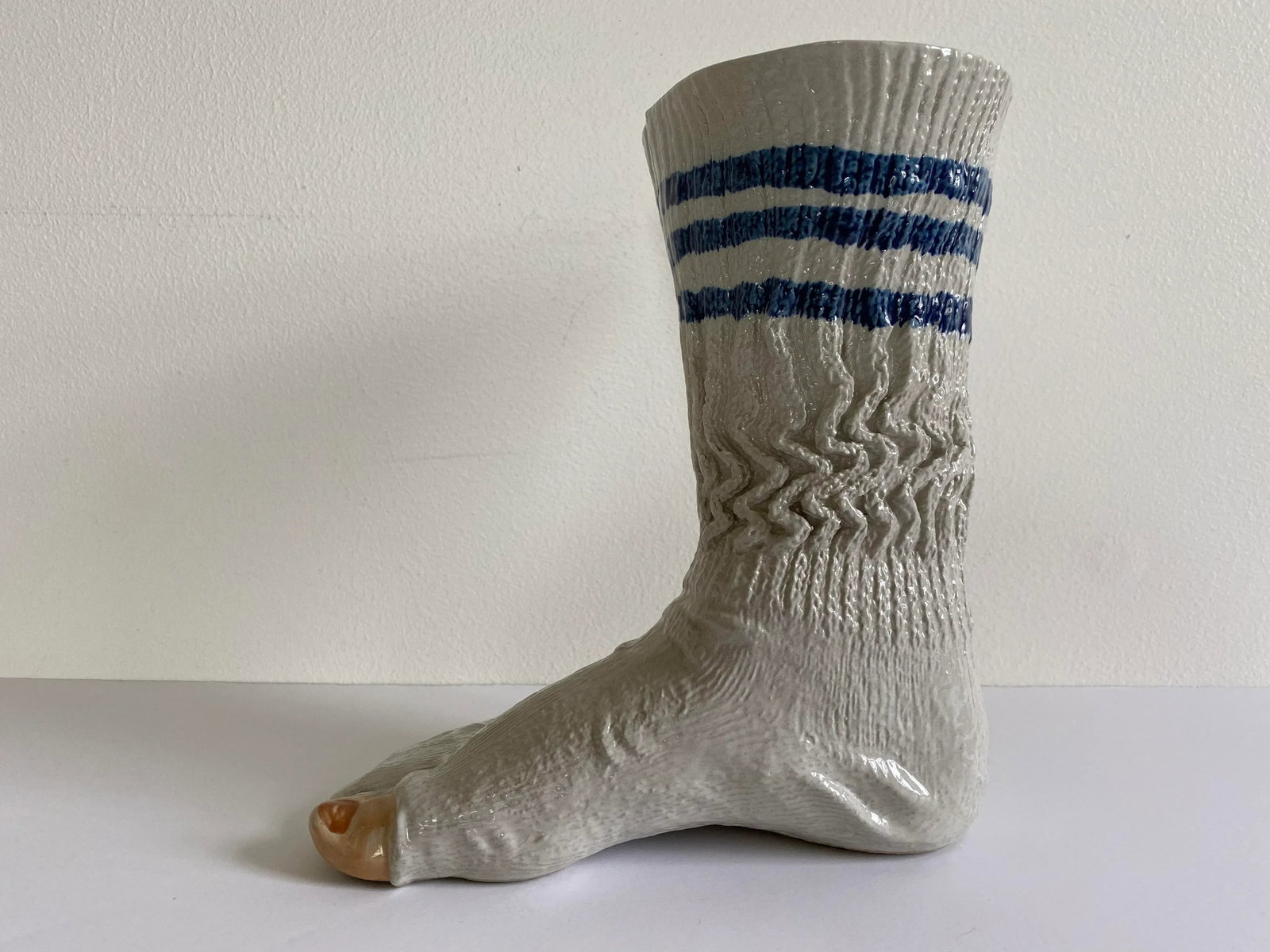 1980s Ceramic Gym Sock Vase by Louisville Stoneware - 4