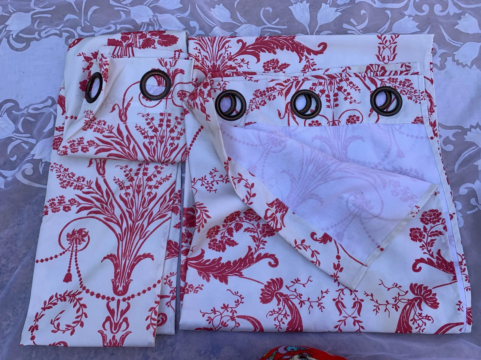 Vintage 1980s Laura Ashley Red Toile Flower Bouquet Curtains- a Pair - 3