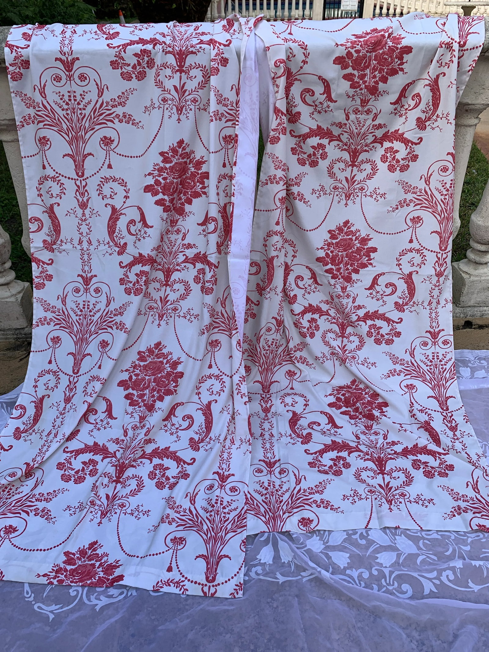 Vintage 1980s Laura Ashley Red Toile Flower Bouquet Curtains- a Pair - 7