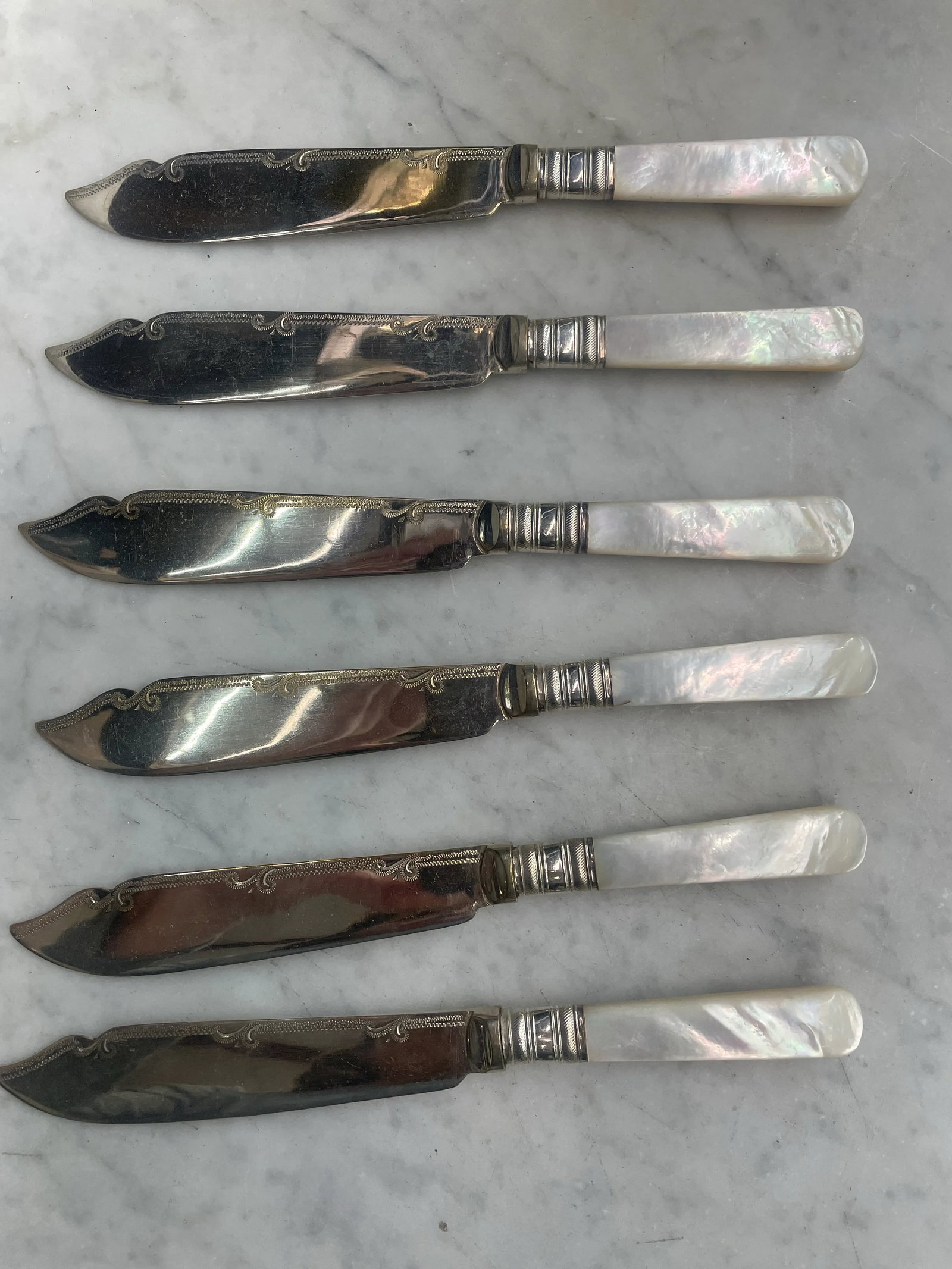 Late 19th Century English Epnss Fish Service Knives and Forks With Mother of Pearl Handles- Set of 1 - 3