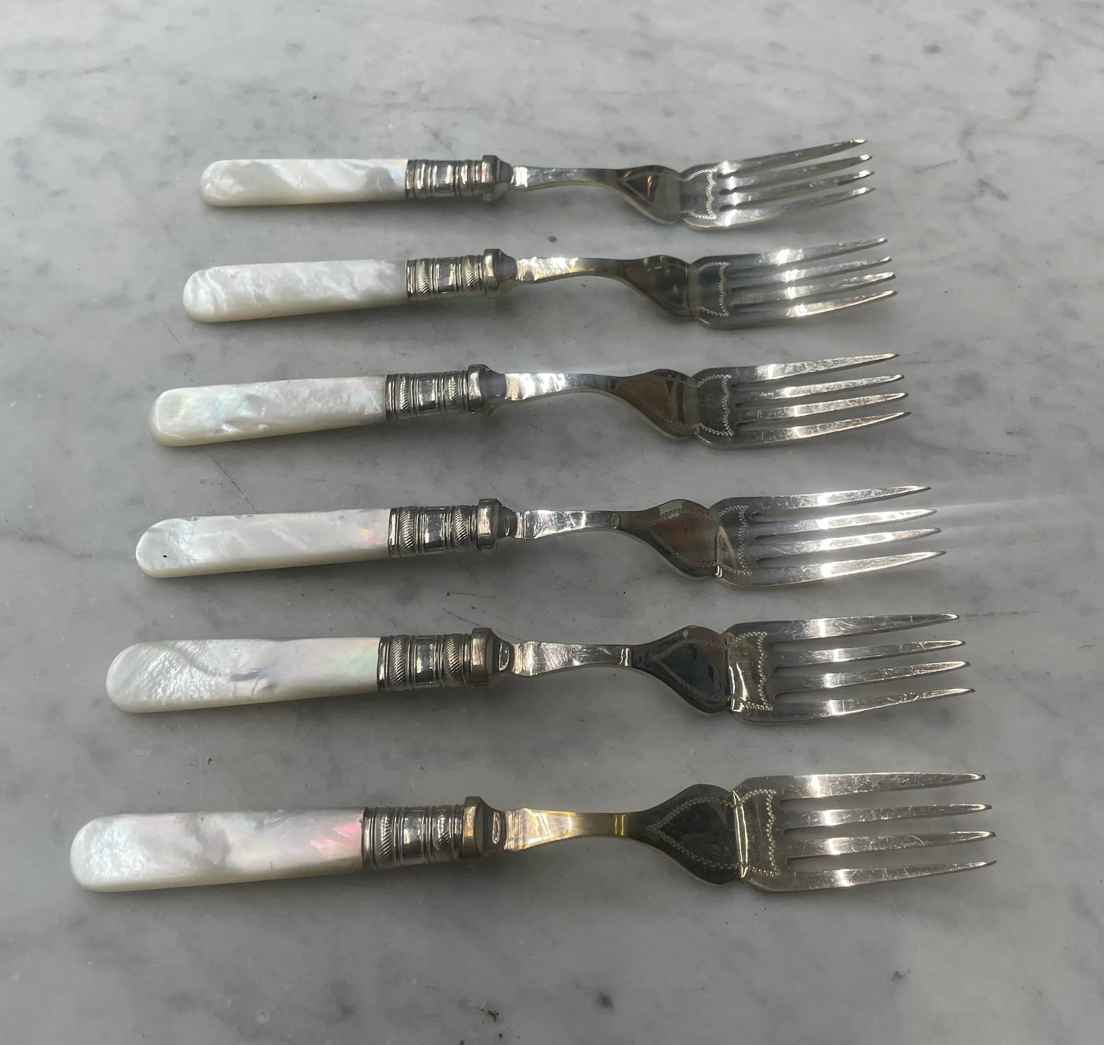 Late 19th Century English Epnss Fish Service Knives and Forks With Mother of Pearl Handles- Set of 1 - 4