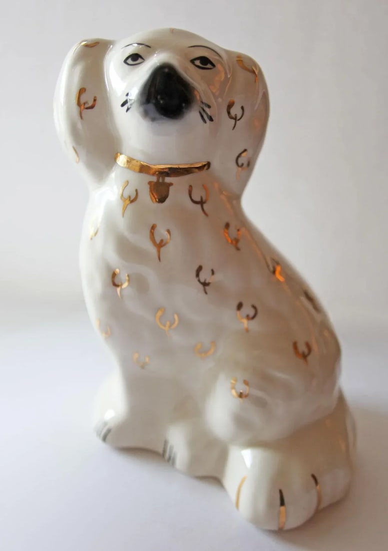 Vintage Staffordshire Style Dogs - A Pair - 6