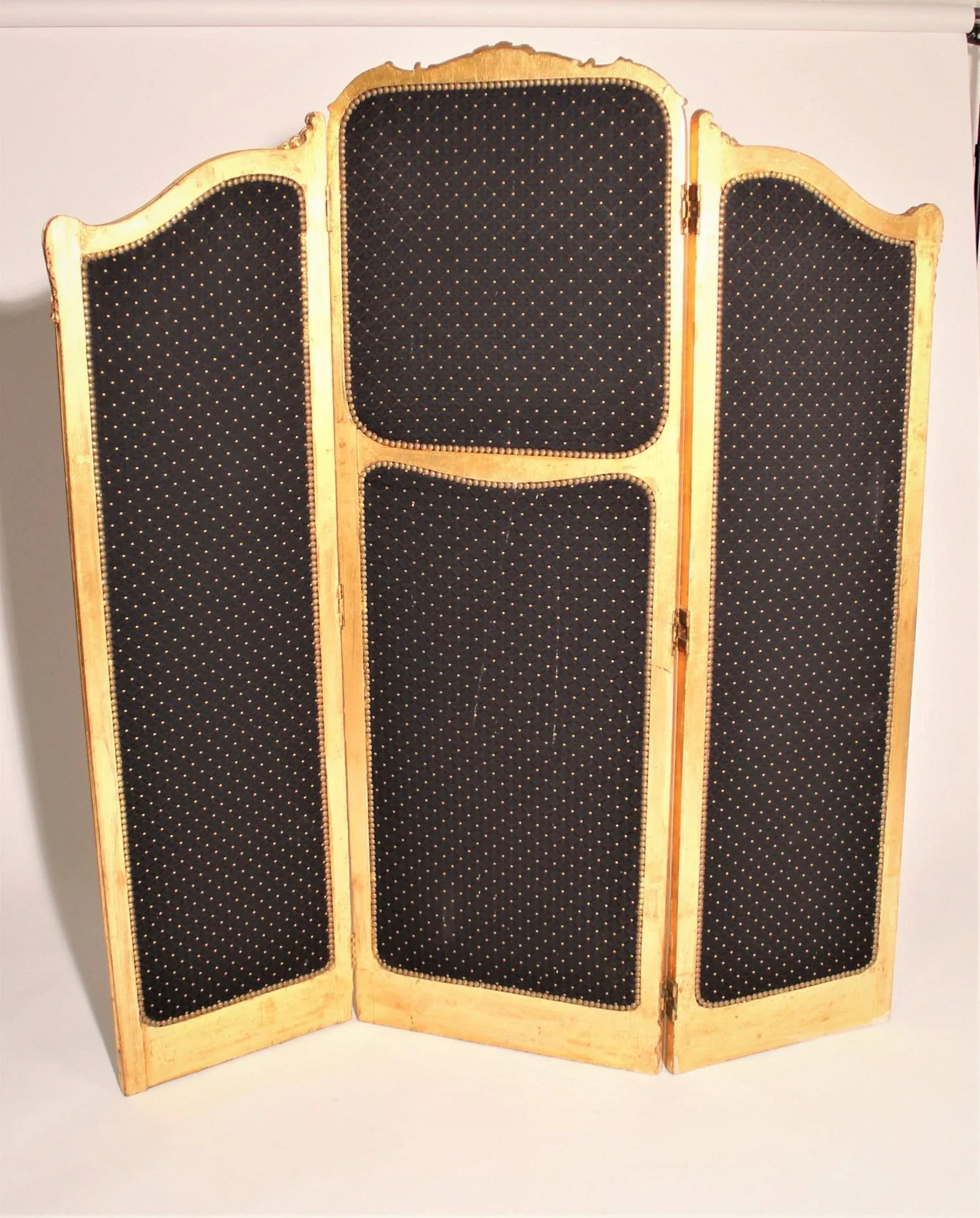 Late 19th Century French Louis XVI Style Three-Fold Gilt-Wood Floor Screen - 4