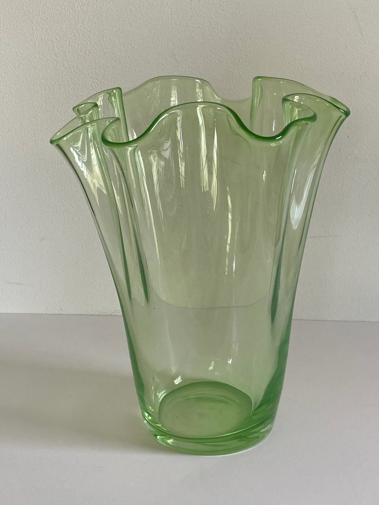 Mid-Century Italian Fazzoletto Green Murano Glass Vase - 2