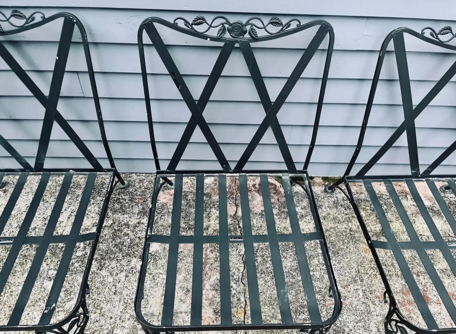 Vintage Woodard Outdoor Patio Sofa with Striped Cushions & Pillows - 10