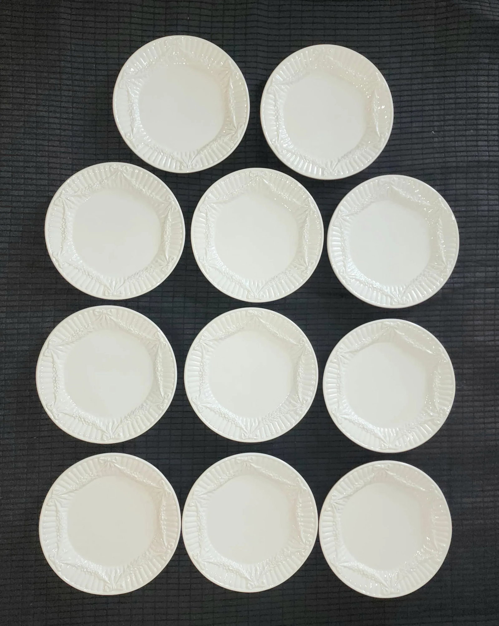 1990s Tiffany & Co. White Garland Dessert/Salad Plates - Set of 11 - 2