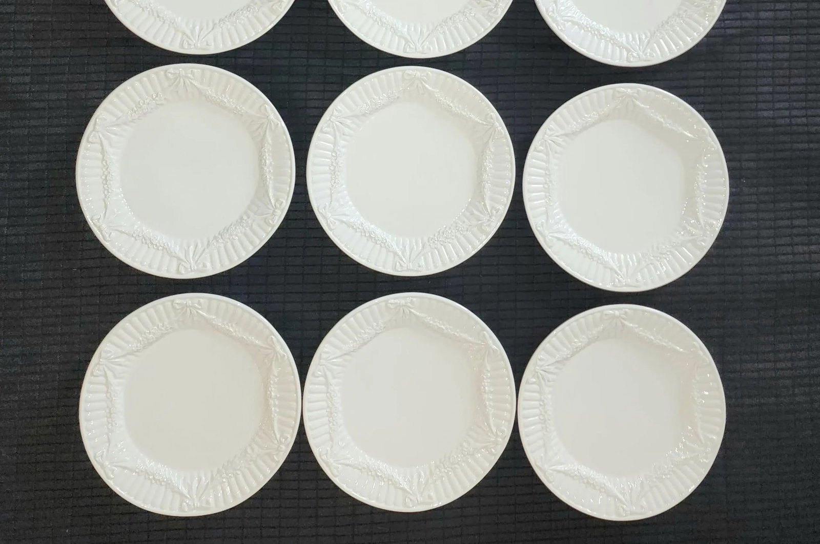 1990s Tiffany & Co. White Garland Dessert/Salad Plates - Set of 11 - 4