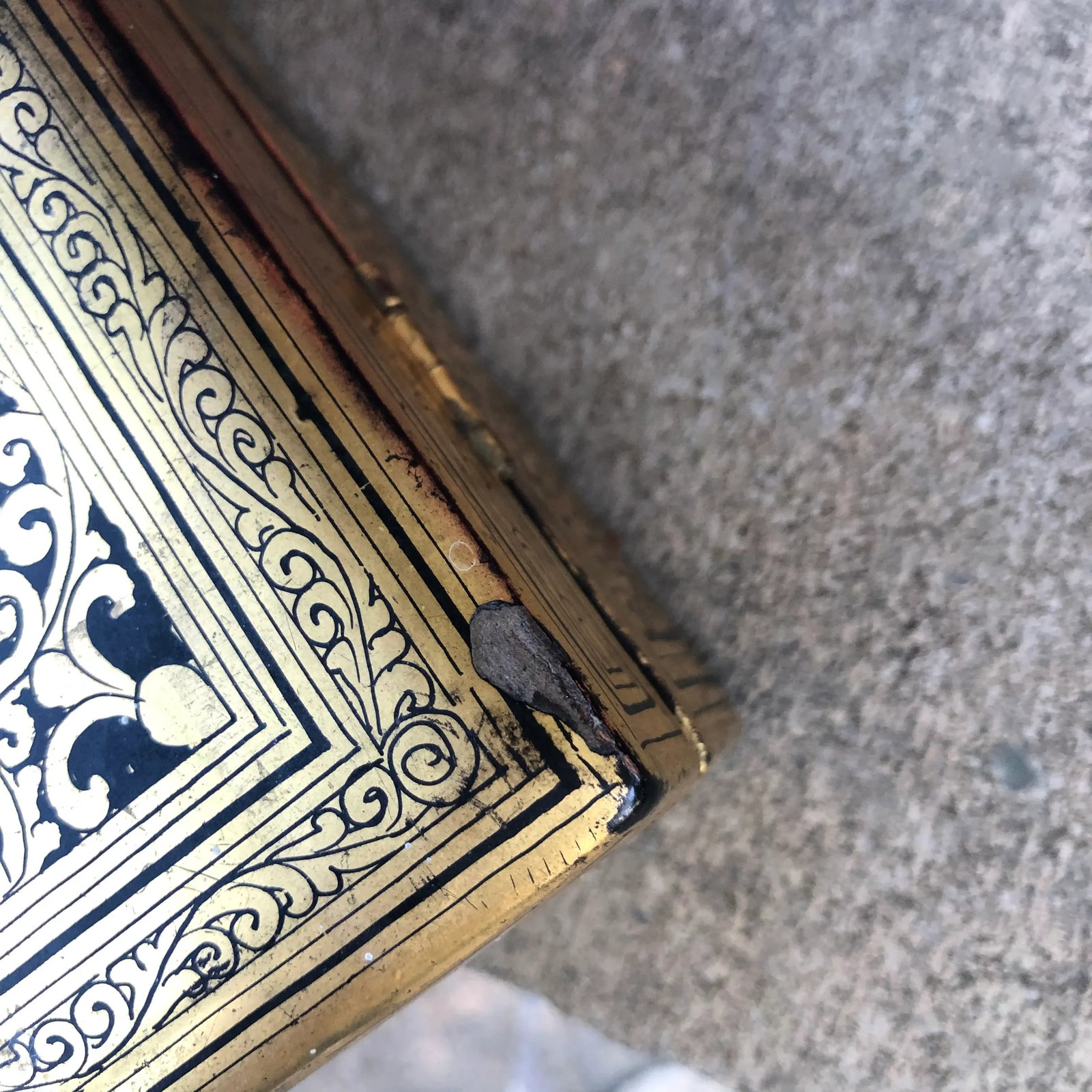 Burmese Vintage Black Lacquer and Gold Long Box - 2