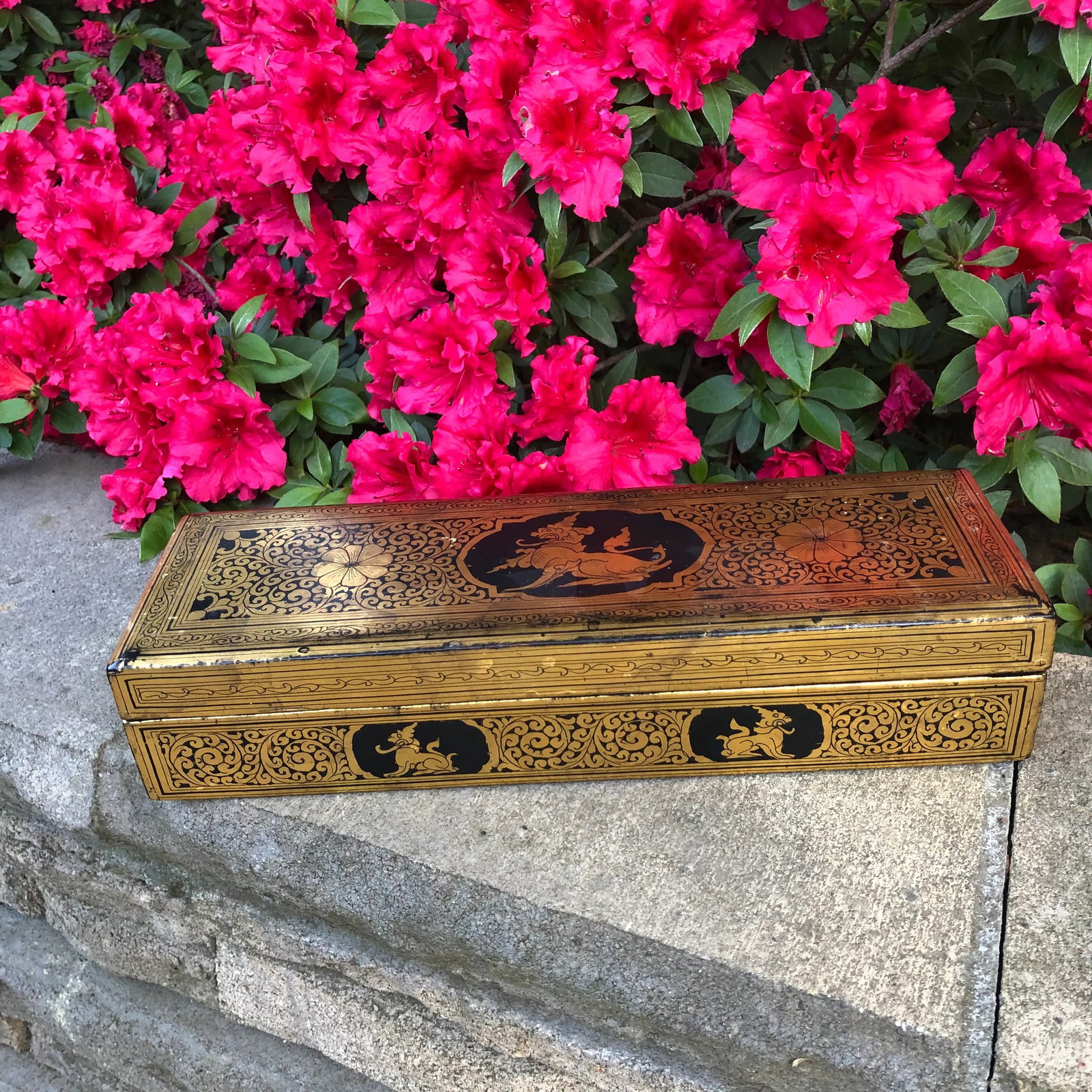 Burmese Vintage Black Lacquer and Gold Long Box - 7