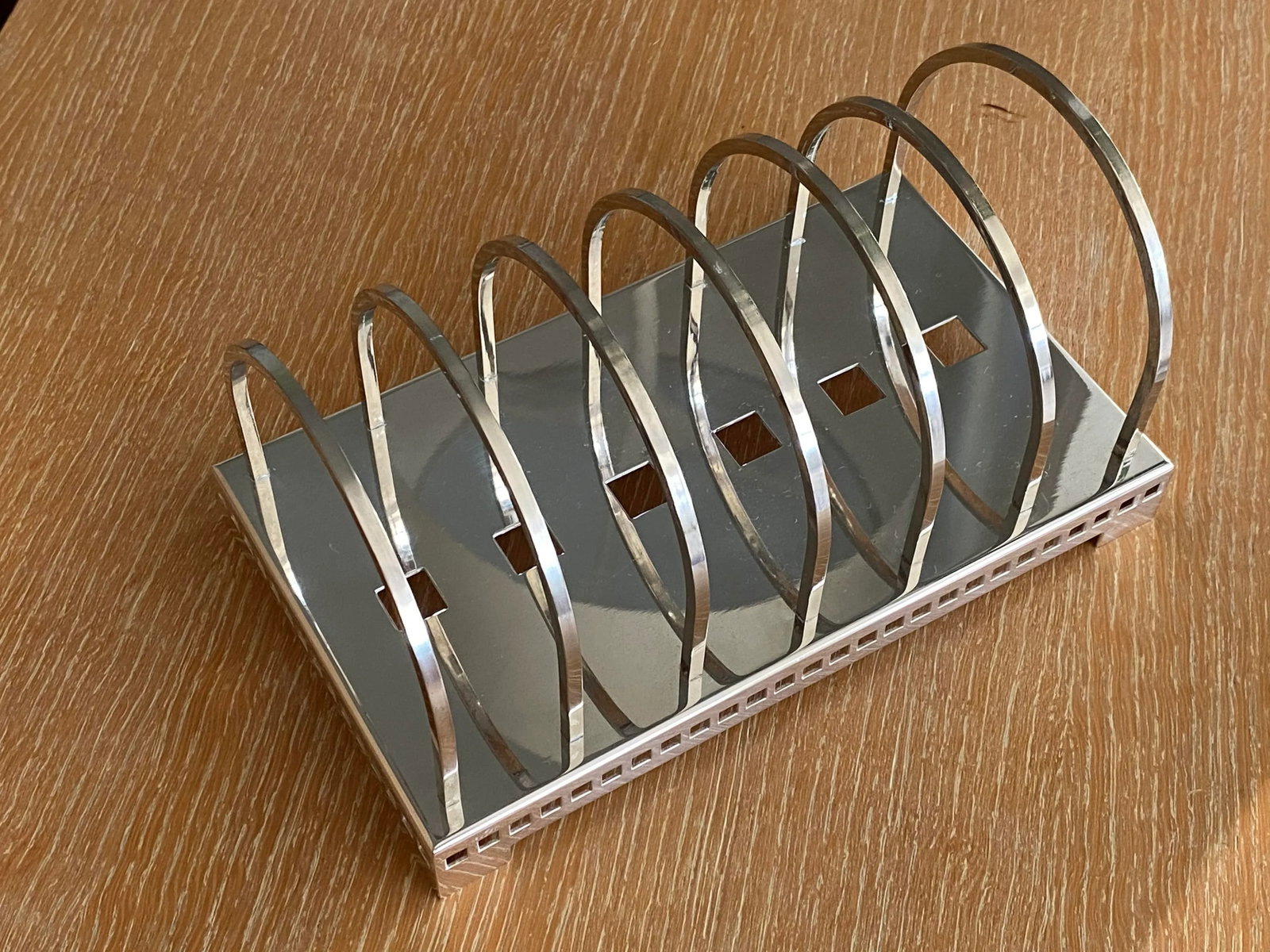 1980's Postmodern Silver Letter Holder by Richard Meier for Swid Powell - 4