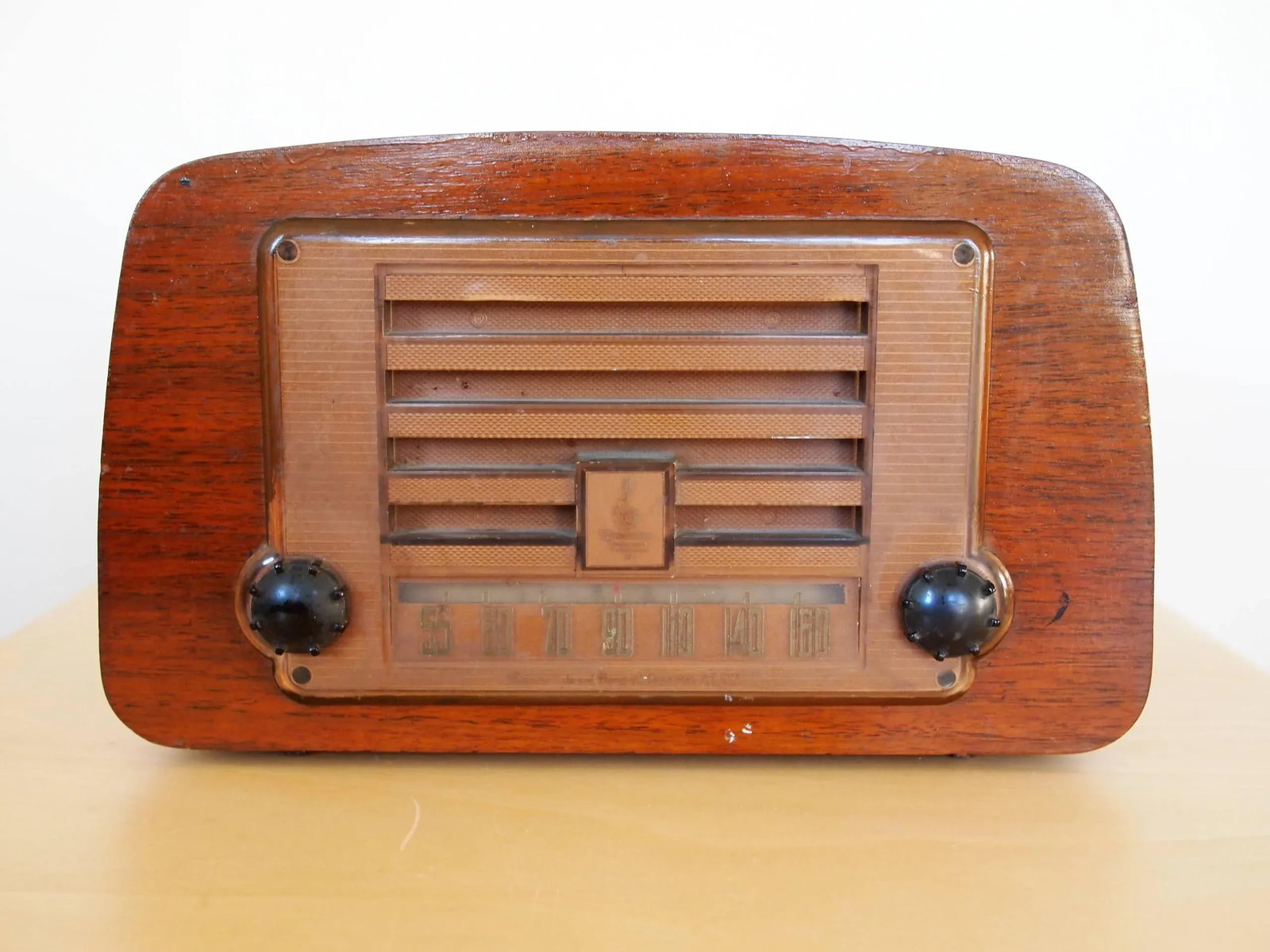 Vintage Eames Emerson 588a Radio, Walnut Bent Plywood, Mid-Century Modern, Retro Mad Men Era - 10