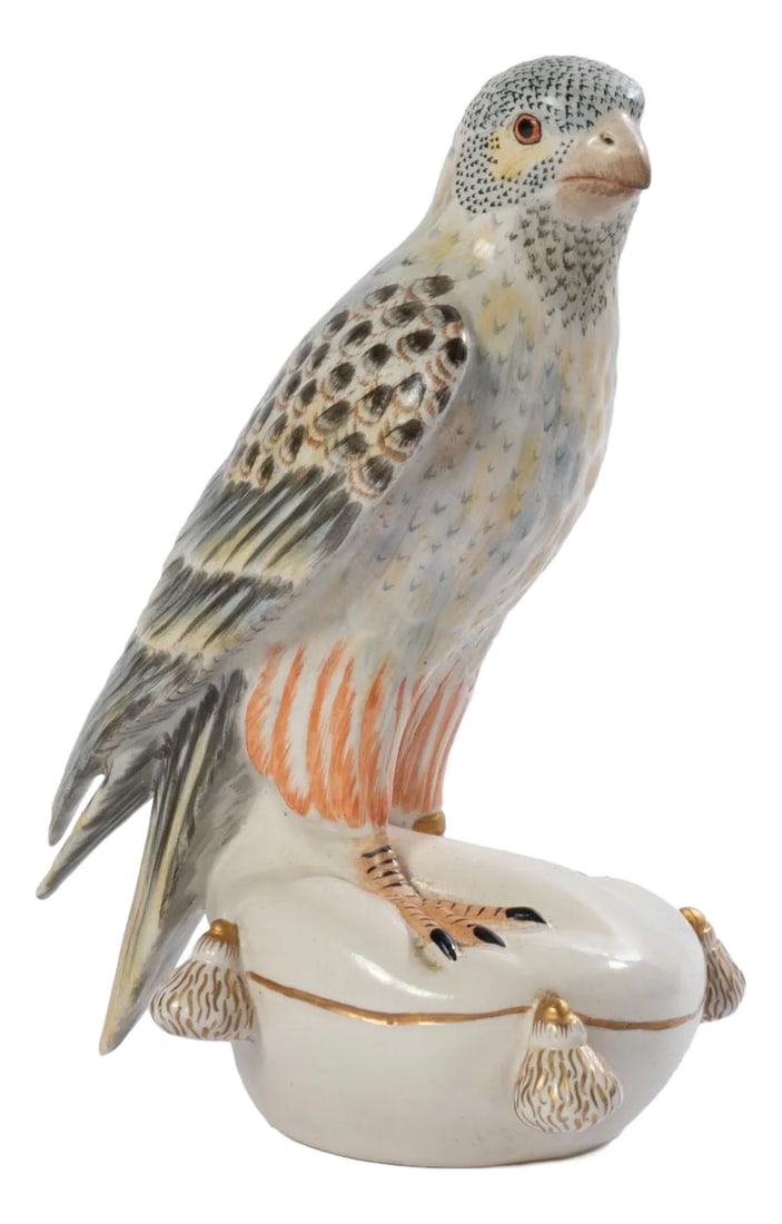 Mottahedeh Porcelain Falcon on Pillow: Attributed to Mottahedeh, a beautiful porcelain figurine. Condition: Imperfections: Some Imperfections Condition Notes: Condition commensurate with age and use. Origin: Italy Creator: Brand: