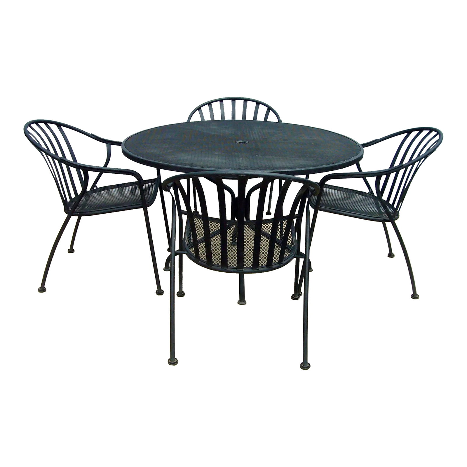 1980s Woodard Outdoor Wrought Iron Valencia Dining Table & 4 Chairs, Attributed: Woodard Valencia Patio Furniture set with 4 chairs and a 48" Table that can be disassembled for easier transport unmarked except for table Normal wear original finish. with some fading present. Arm