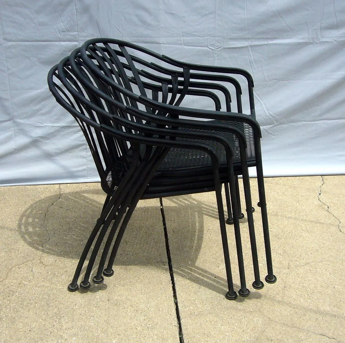 1980s Woodard Outdoor Wrought Iron Valencia Dining Table & 4 Chairs, Attributed - 9