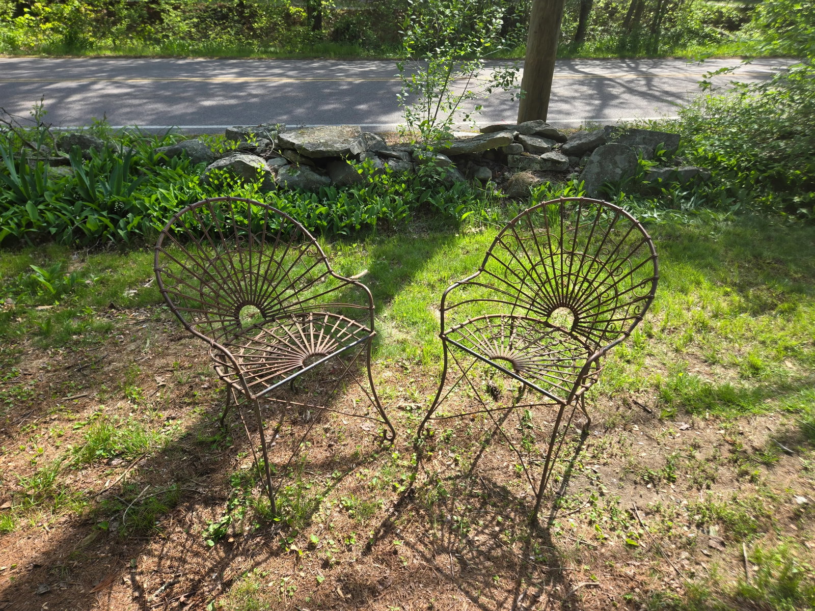 Vintage Wrought Iron Outdoor Patio Chairs - Set of 2 - 9