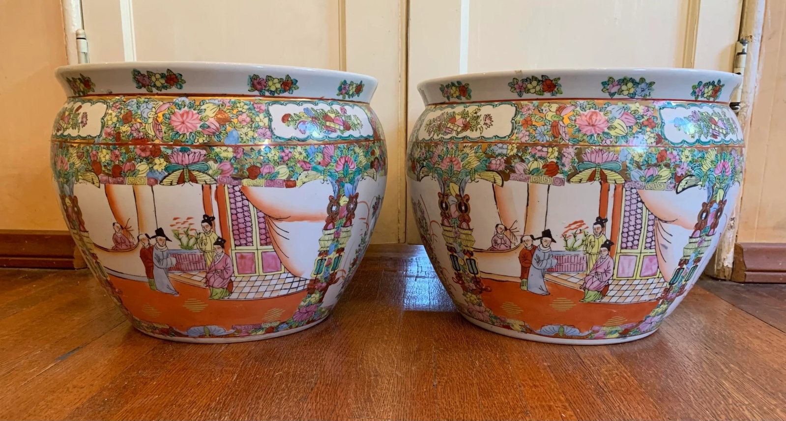1970s Vintage Ceramic Chinese Fish Fish Bowls - Set of 2 - 8