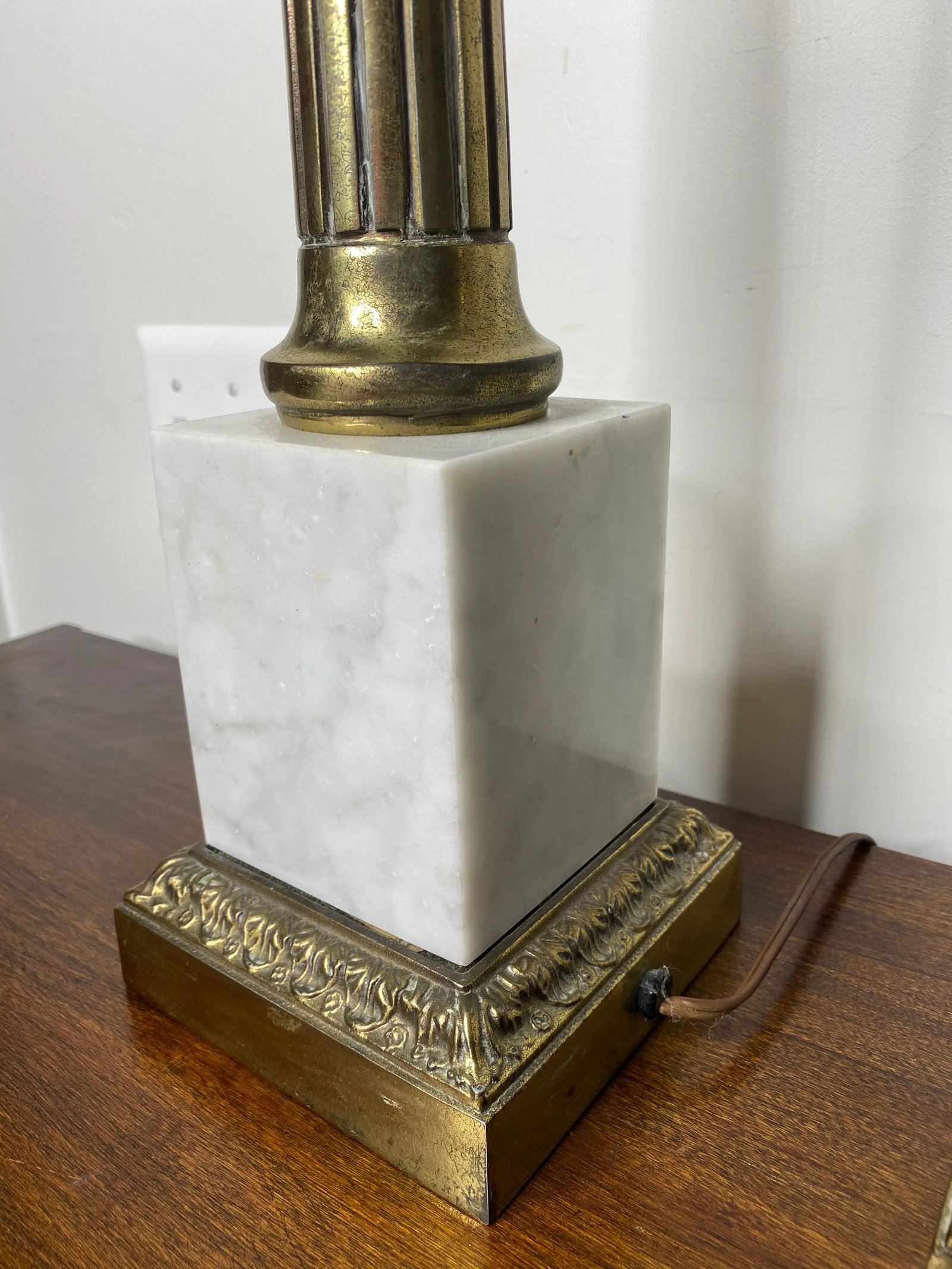 Mid Century Marble and Brass Lamps - a Pair - 9