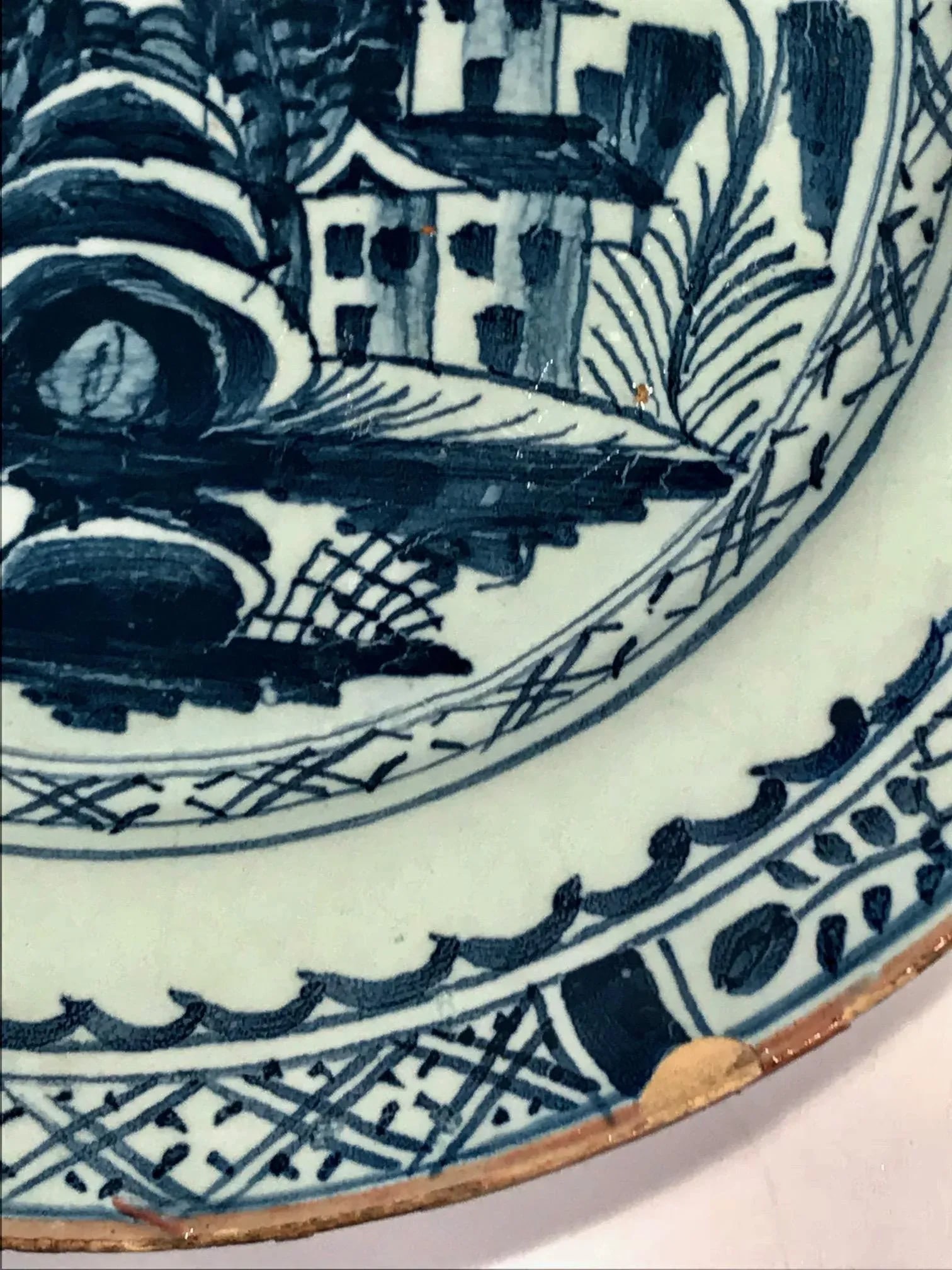 English Lambeth Delft Plate in Shades of Blue by Abigail Griffith - 18th Century - 4