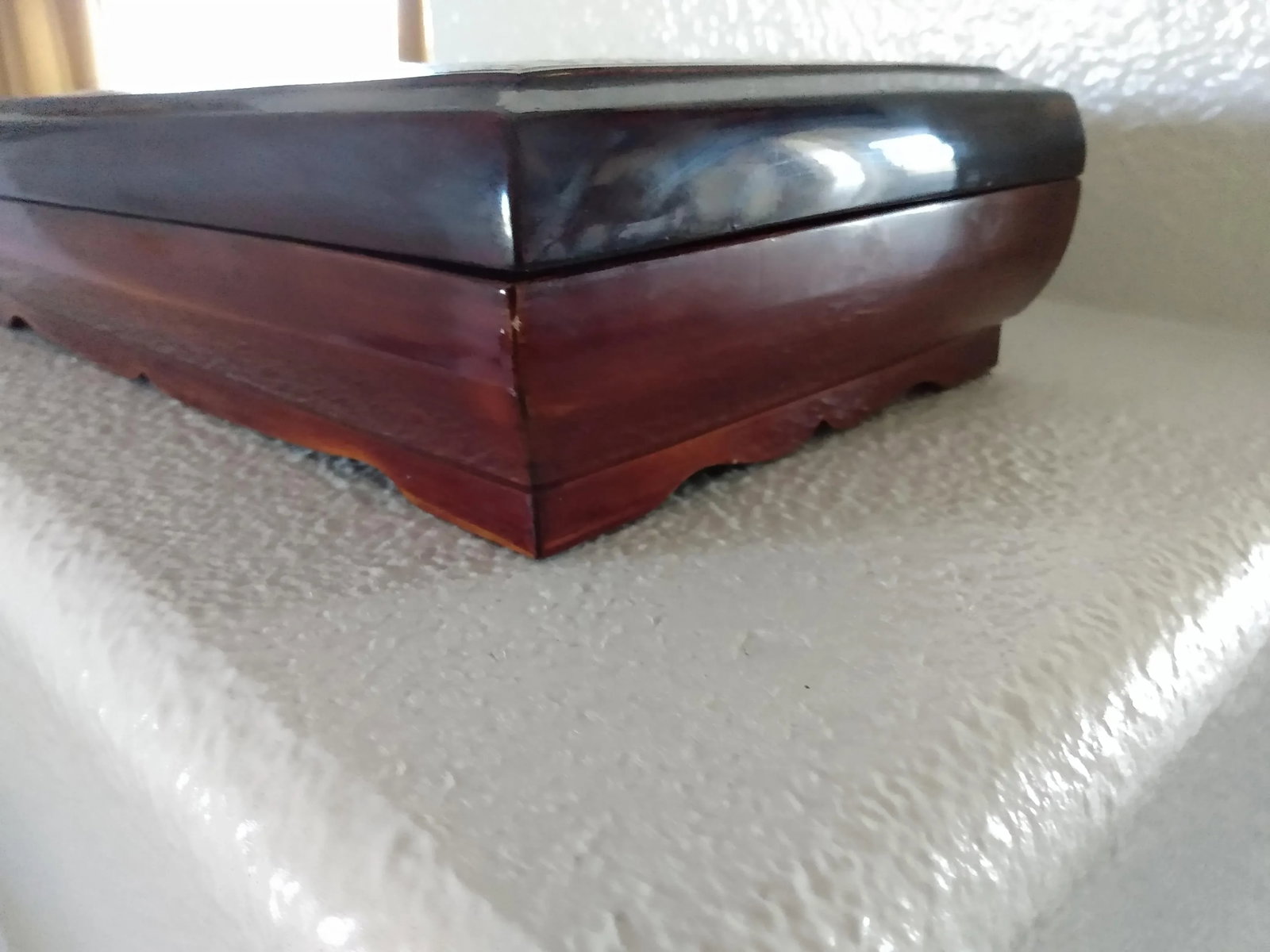 1970s "Mother of Pearl Cigarette Box With Brass Ashtray" - 7