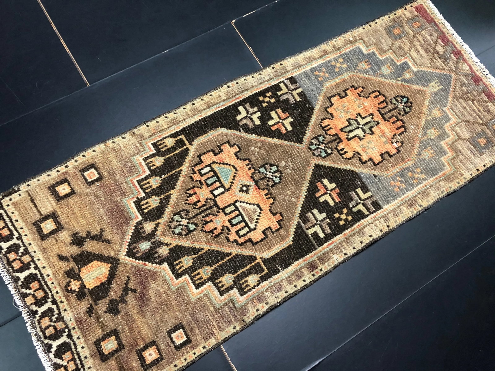 Vintage Home Turkish Handmade Tan and Gray Rug - 3