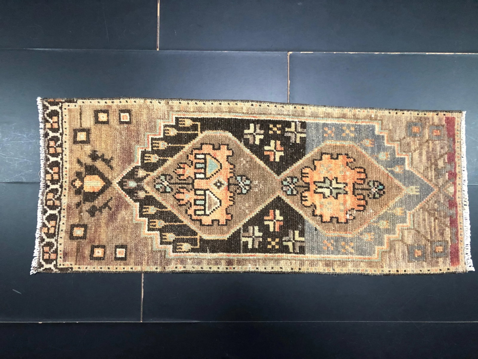 Vintage Home Turkish Handmade Tan and Gray Rug - 6
