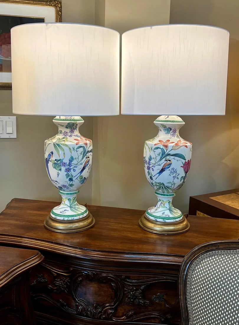 Pair of Italian Hand-Painted Porcelain Baluster-Form Lamps With Bird Motifs - 10