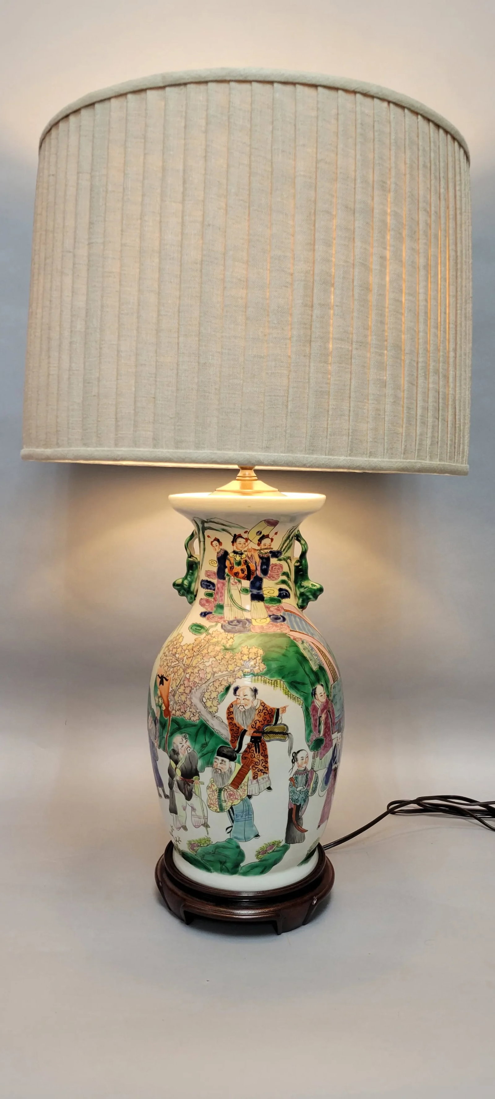 Vintage Chinese Famille Rose Vase Lamp - Hand-Painted Porcelain With Custom Wood Base - 8