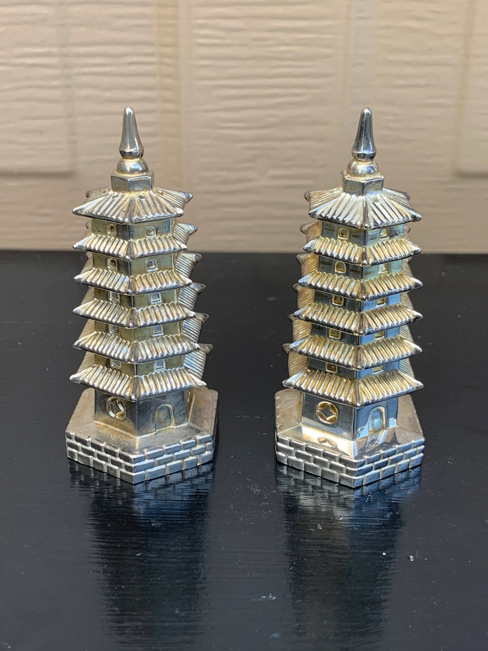 1970s Godinger Silver Plate Chinoiserie Pagoda Salt & Pepper Shakers - 5