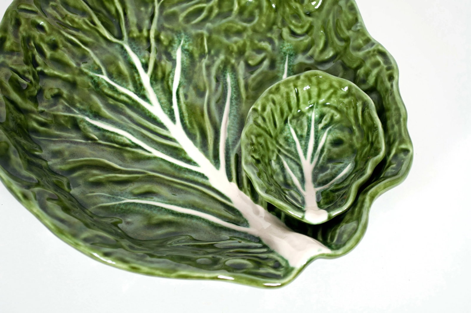 Green Majolica Cabbage Leaf Chip & Dip or Crudite Platter - 9