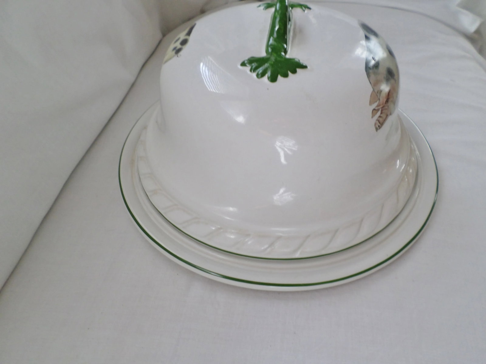 Heron Cross Pottery England "Old Spotted Pig" Round Covered Meat / Cheese Platter - 3