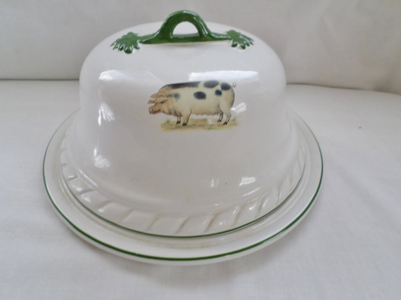 Heron Cross Pottery England "Old Spotted Pig" Round Covered Meat / Cheese Platter - 4