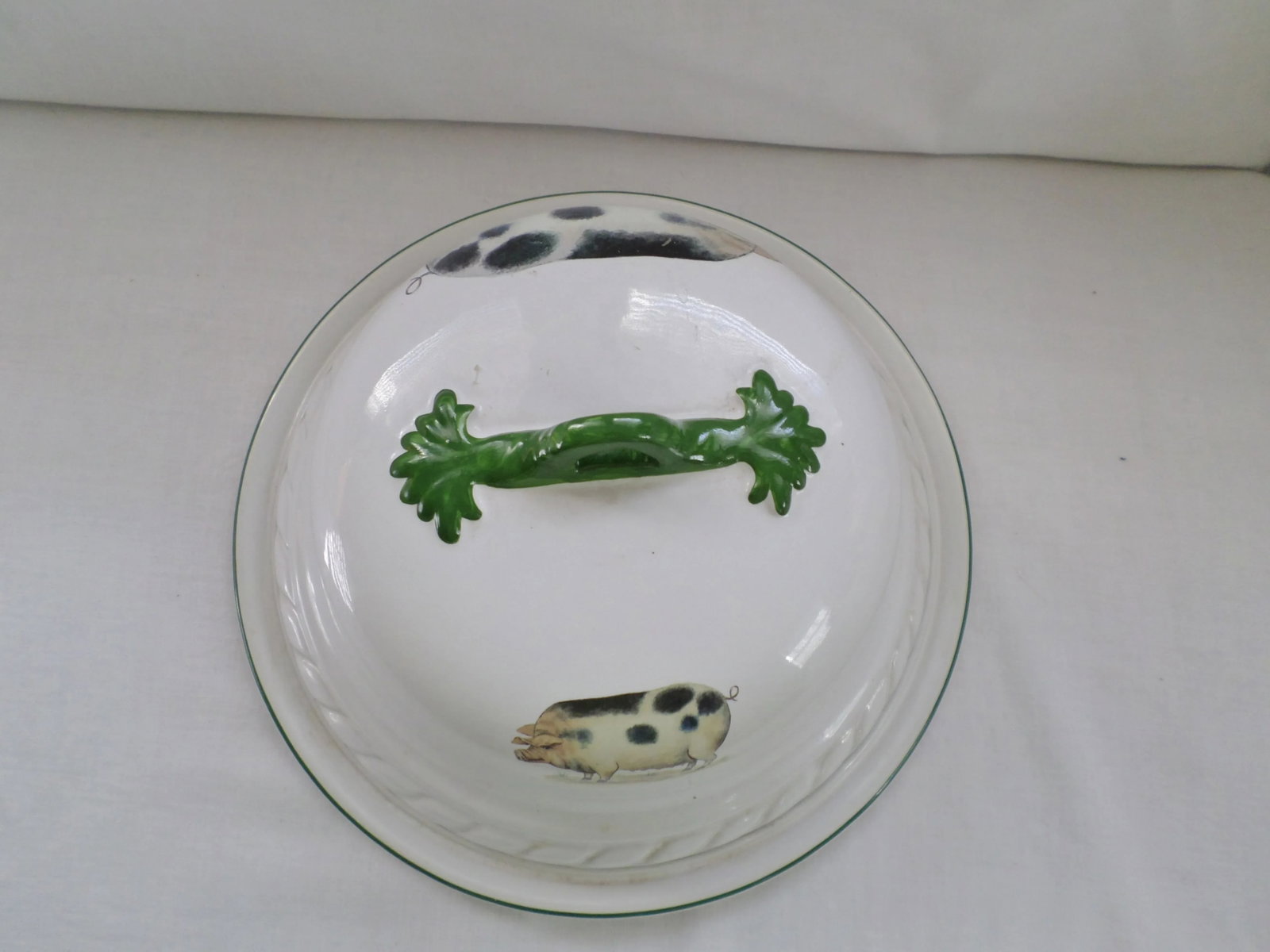 Heron Cross Pottery England "Old Spotted Pig" Round Covered Meat / Cheese Platter - 7