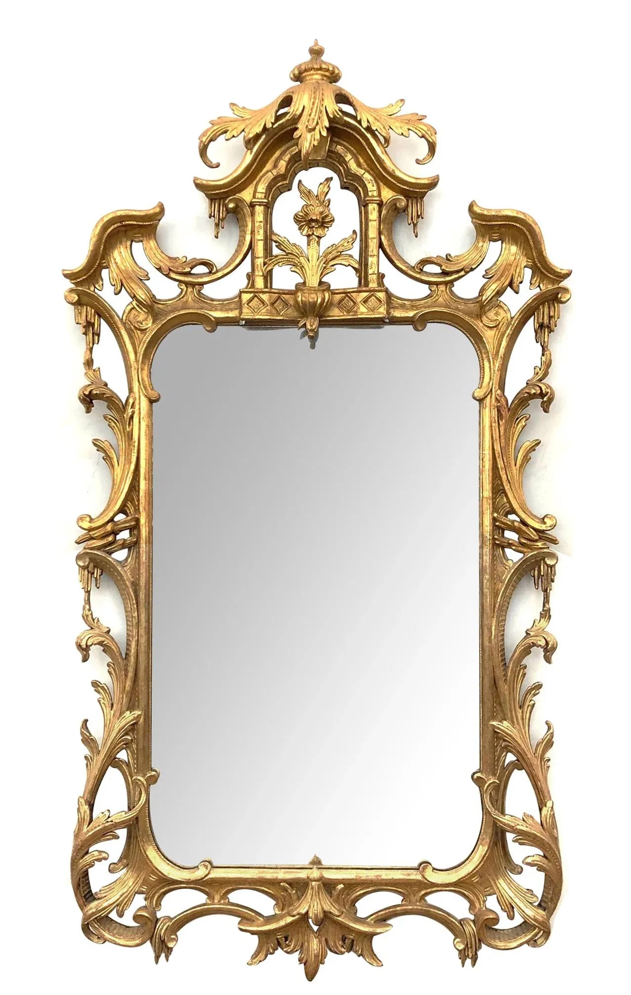Late 19th Century English Chippendale Style Carved Giltwood Mirror - 7