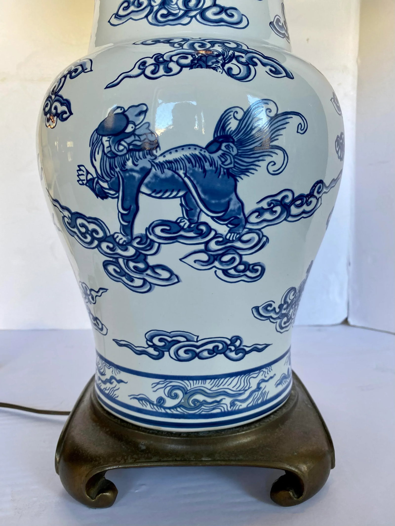 Blue and White Chinoiserie Porcelain Ginger Jar Table Lamp - 3