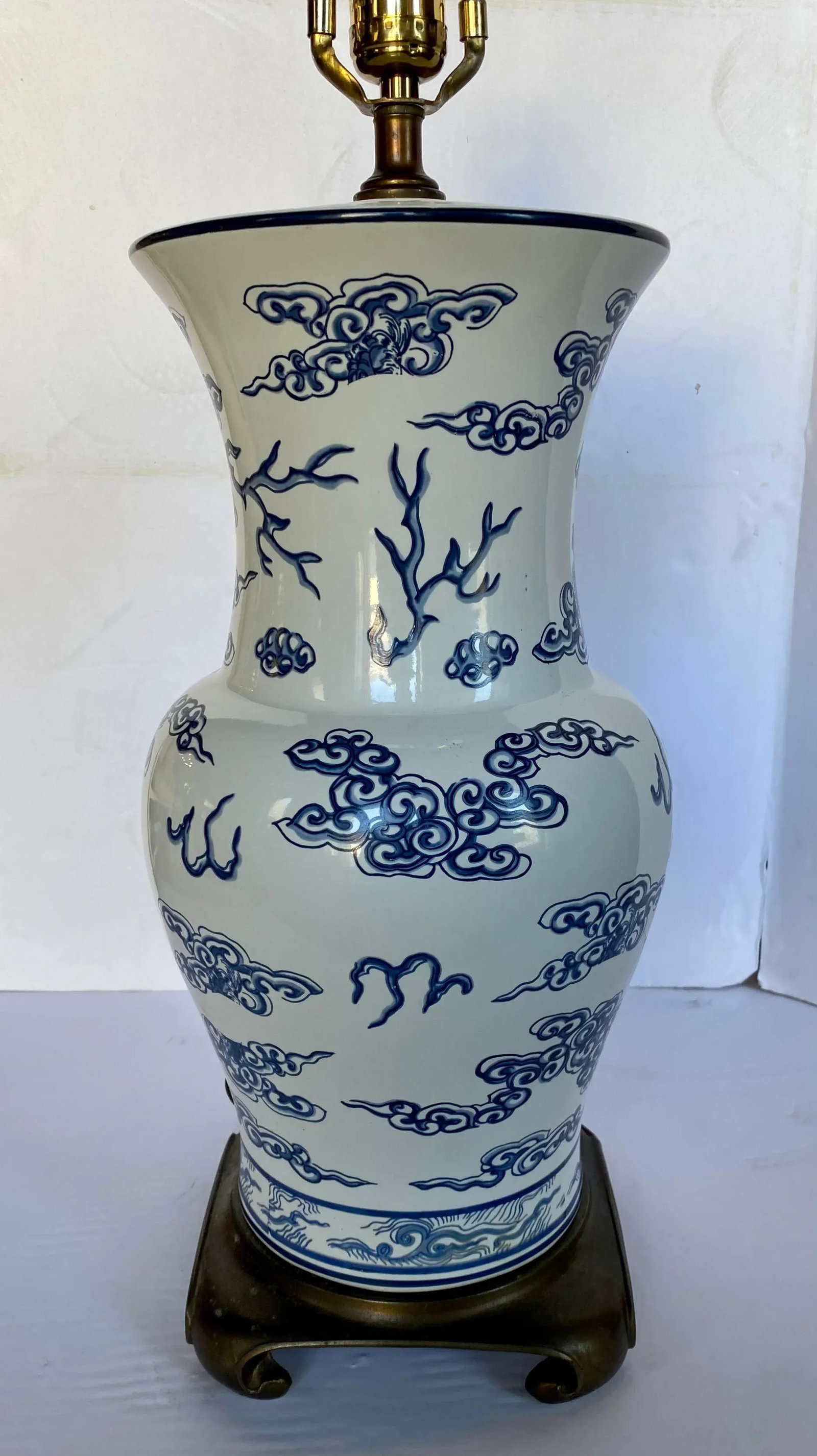 Blue and White Chinoiserie Porcelain Ginger Jar Table Lamp - 8