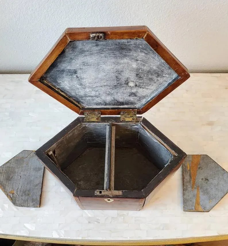 18th/19th Century English Marquetry Inlaid Tea Caddy - 5