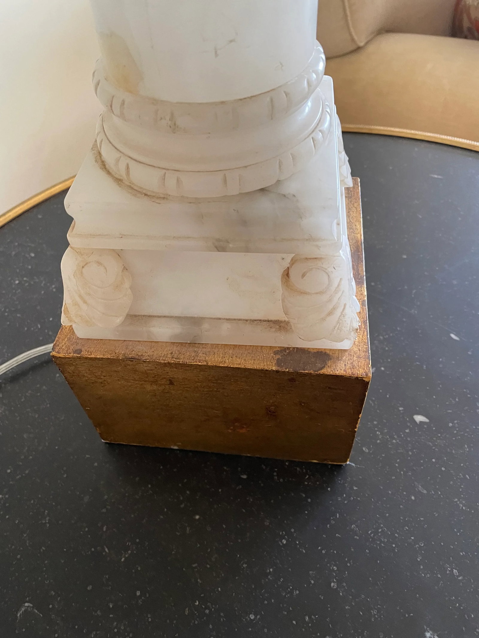 Mid 20th Century Neoclassic Alabaster Lamps With Custom Silk Shades and Gilt Bases - A Pair - 11