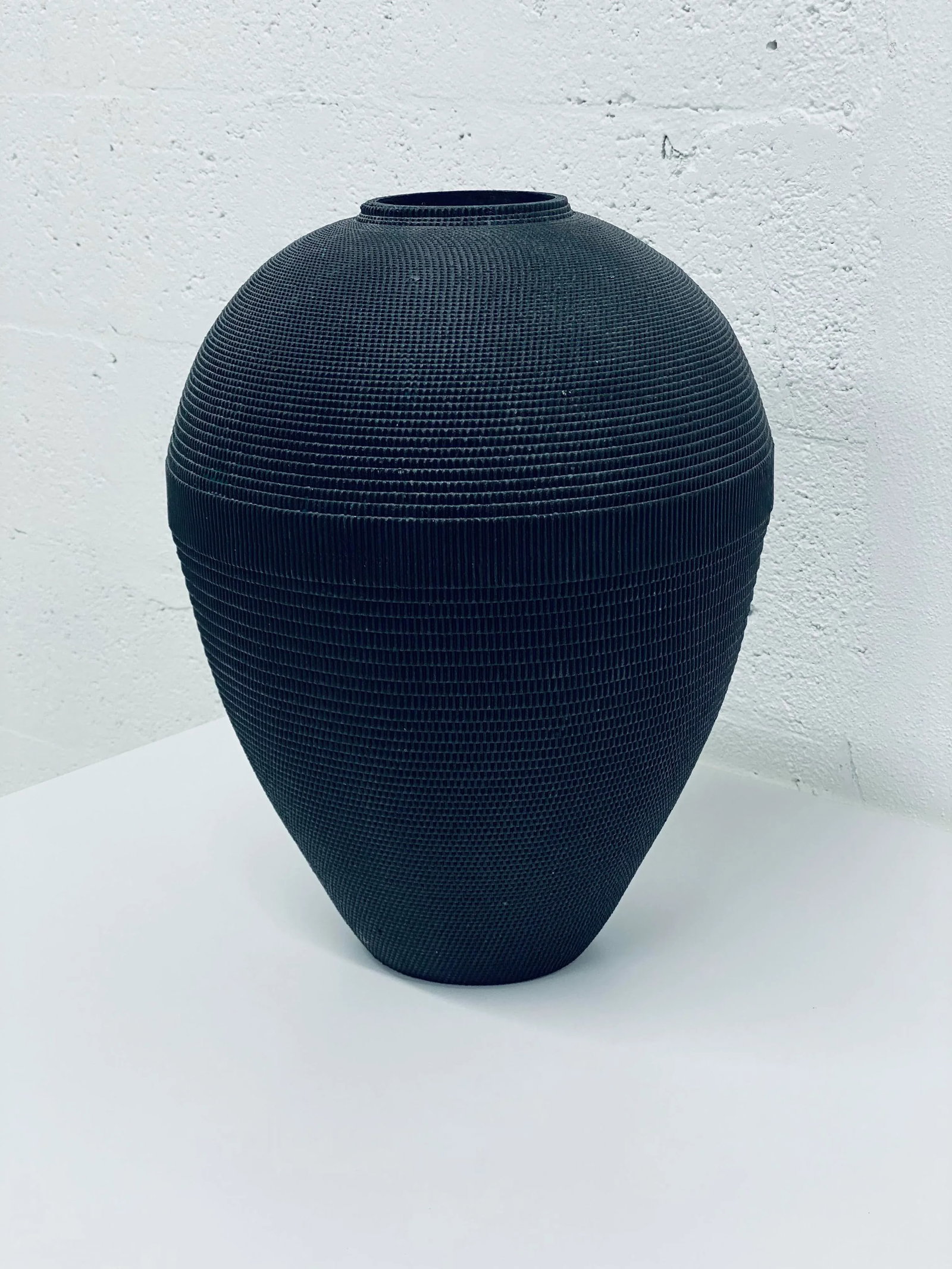 Postmodern Black Corrugated Cardboard Vase by Flute, Chicago - 2
