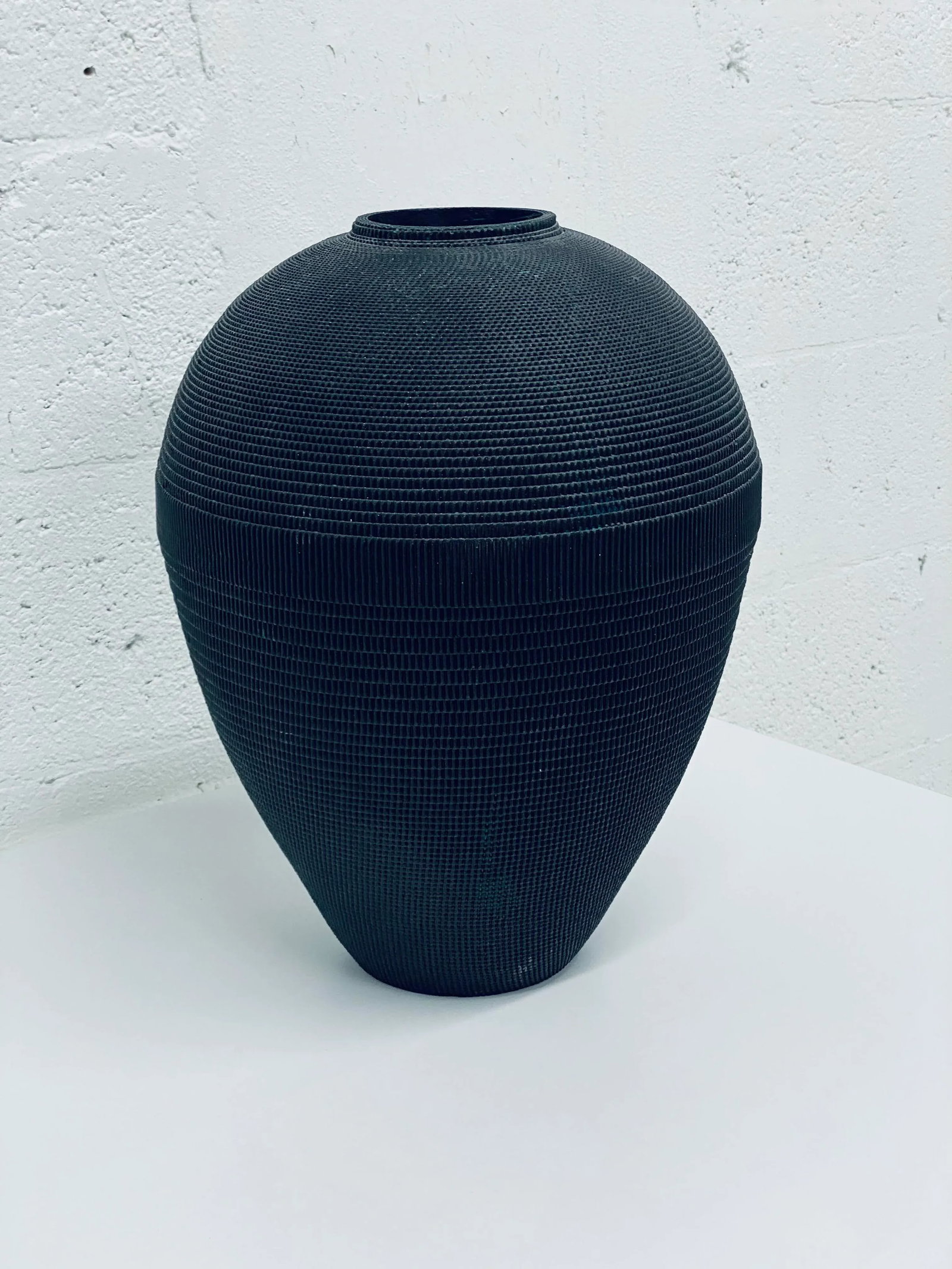 Postmodern Black Corrugated Cardboard Vase by Flute, Chicago - 3