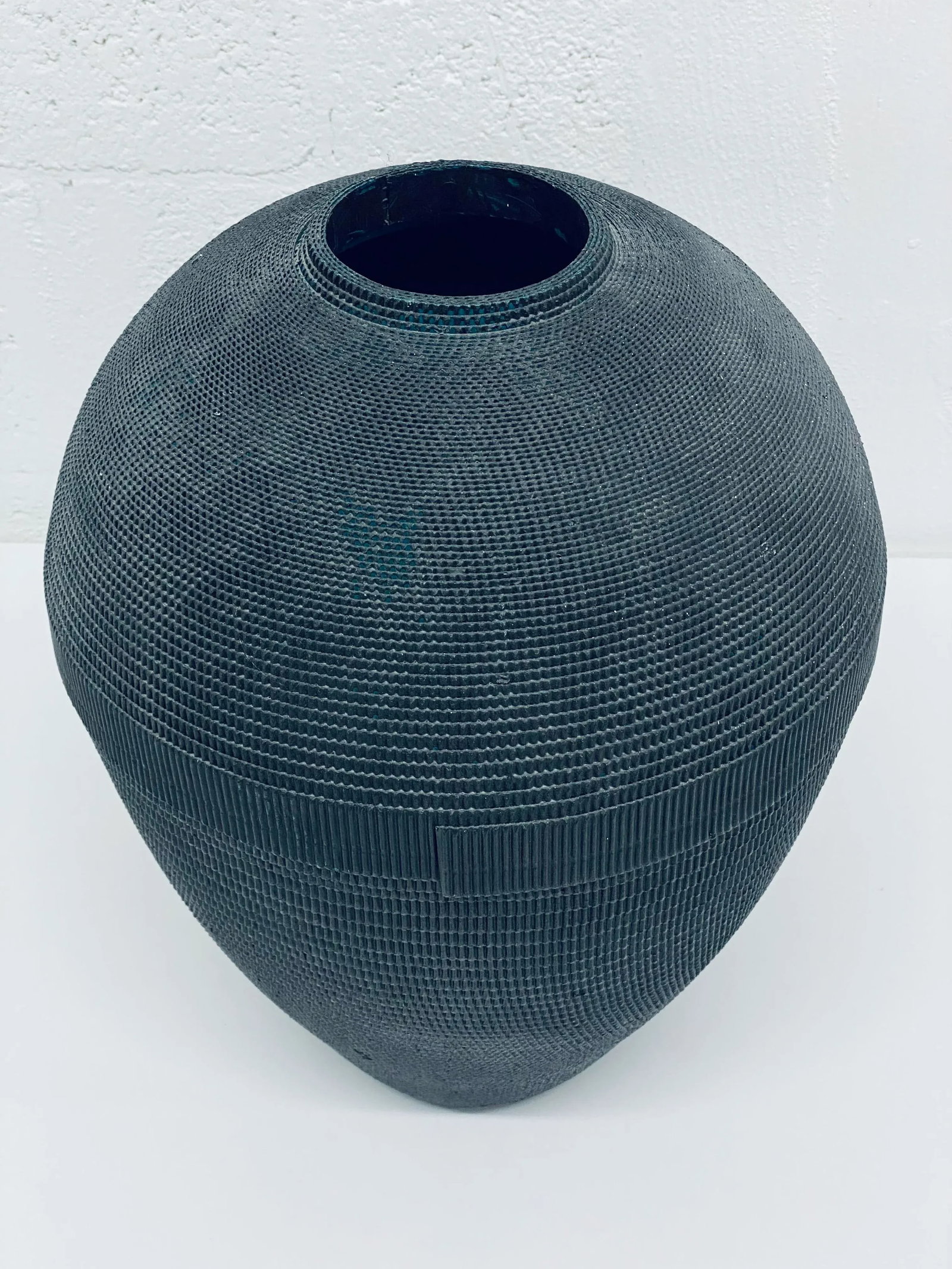 Postmodern Black Corrugated Cardboard Vase by Flute, Chicago - 9