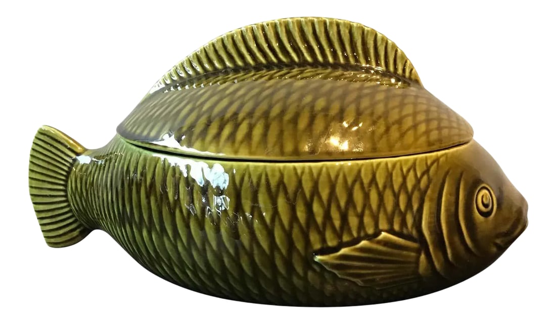 French Green Majolica Fish Tureen by Sarreguemines (1 of 11)