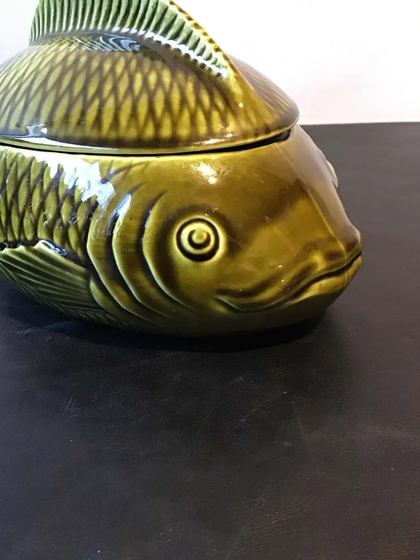 French Green Majolica Fish Tureen by Sarreguemines - 2
