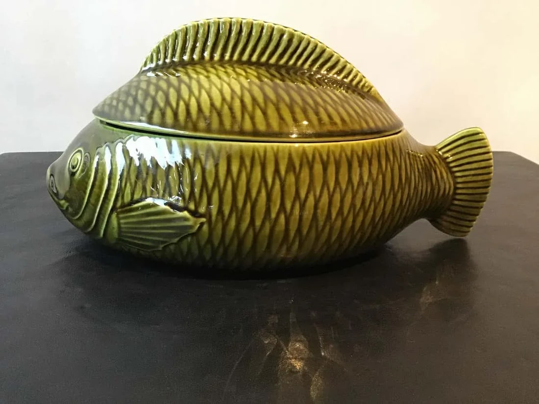 French Green Majolica Fish Tureen by Sarreguemines - 5
