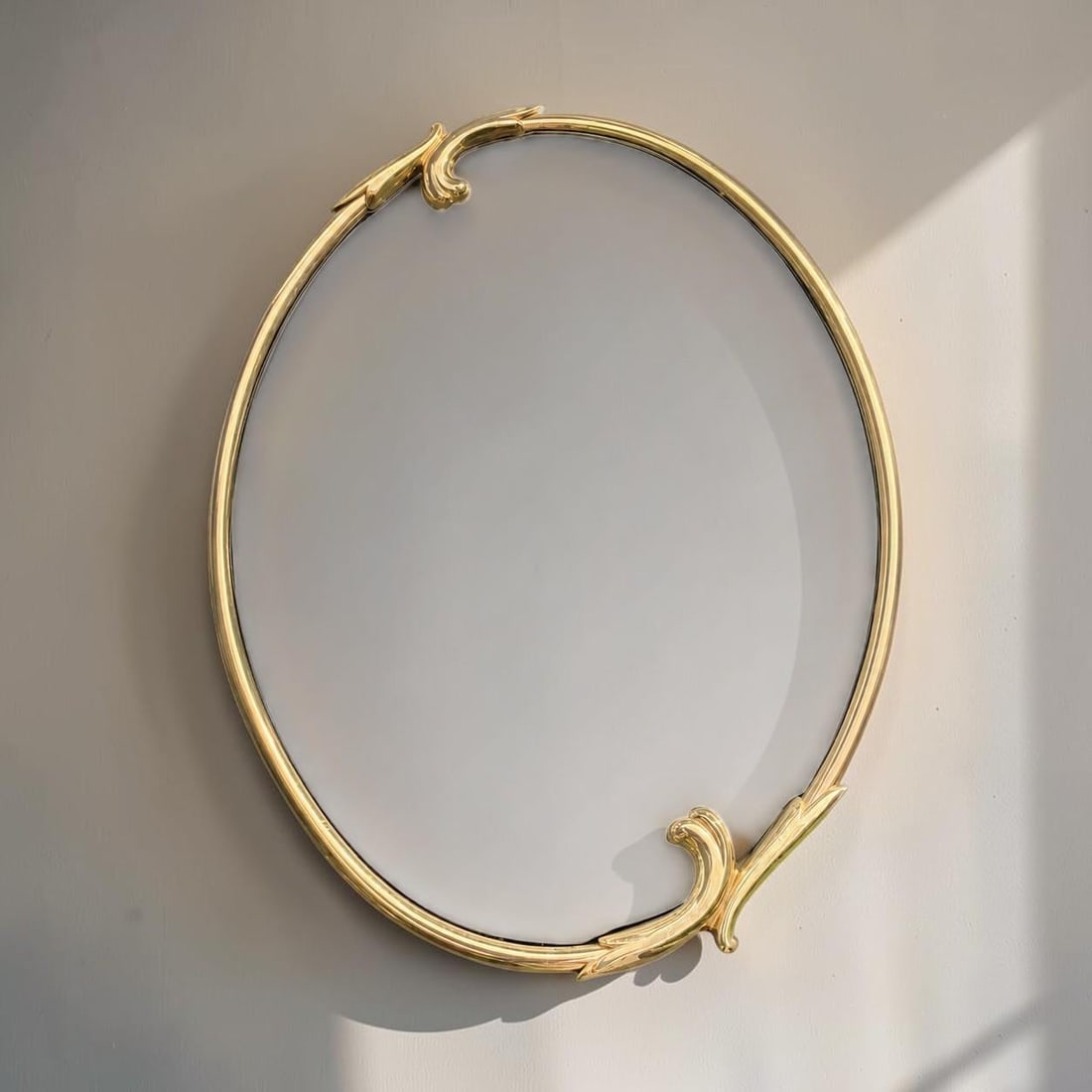 Mid-Century Italian Design Gold Oval Wall Mirror - 2