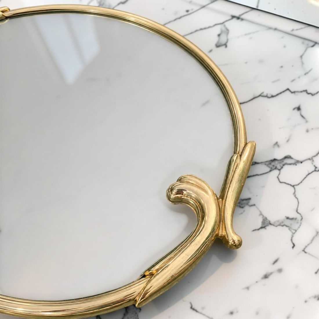 Mid-Century Italian Design Gold Oval Wall Mirror - 6