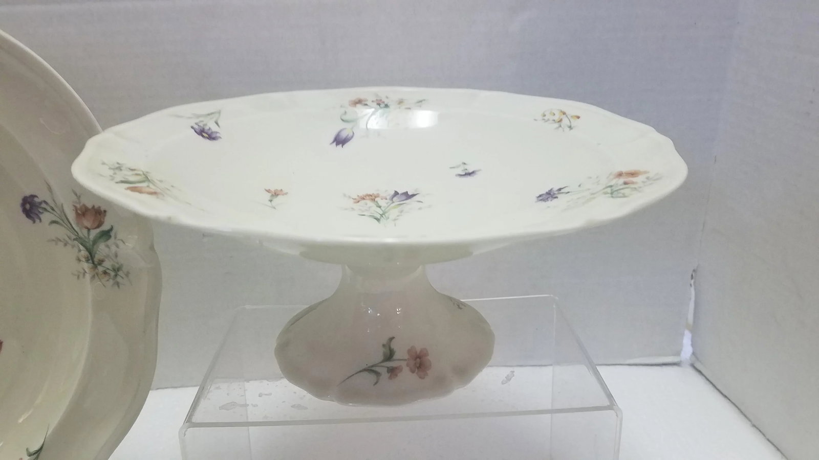Mid 20th Century French Limoges Serving Pieces - Set of 3 - 4