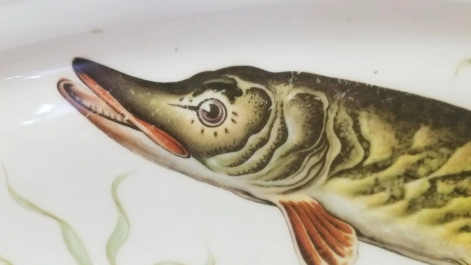 1960s French Hand-Painted Porcelain Fish Platter - 4